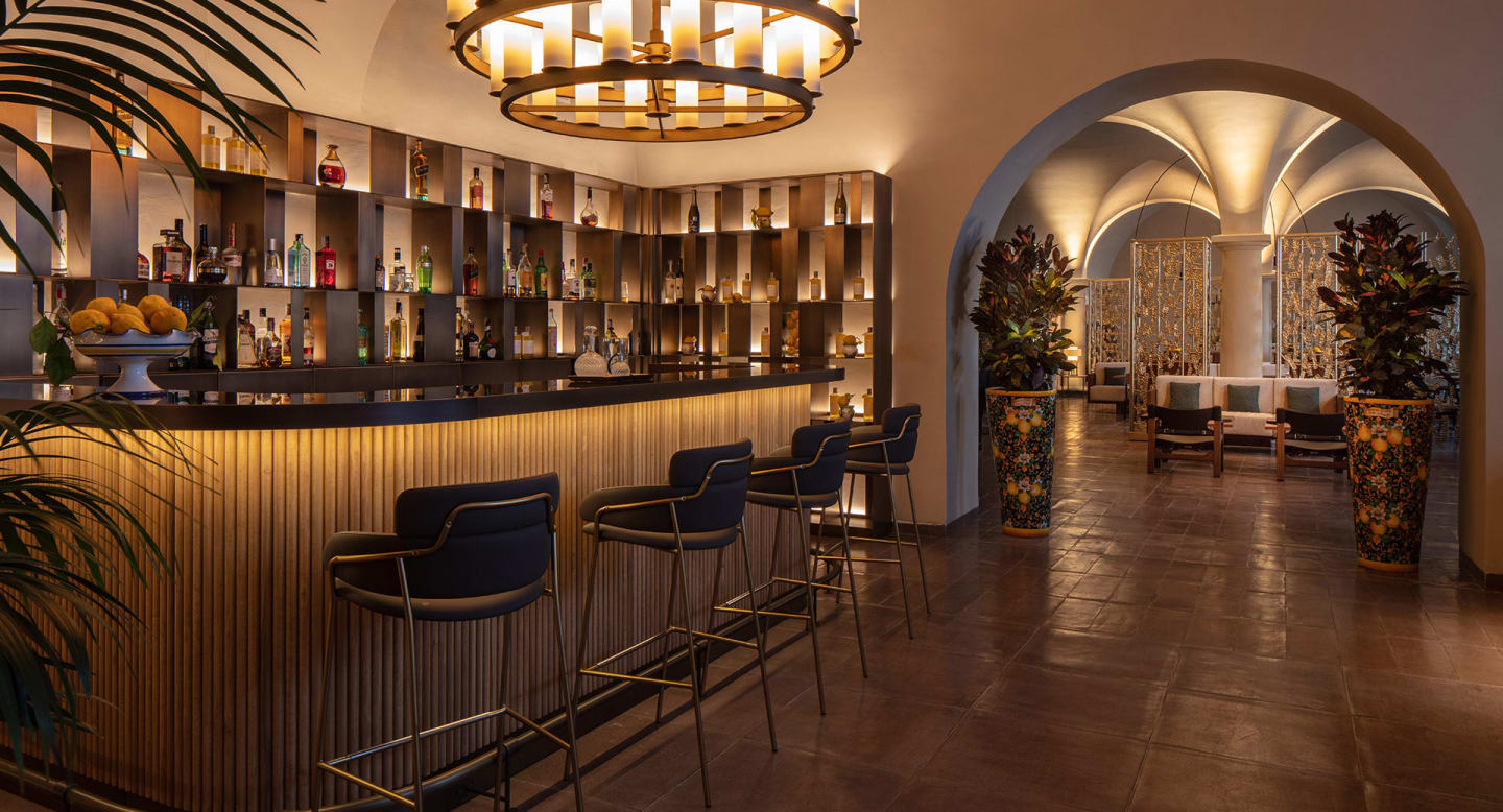 anantara_convento_di_amalfi_grand_hotel_bar_1920x1037