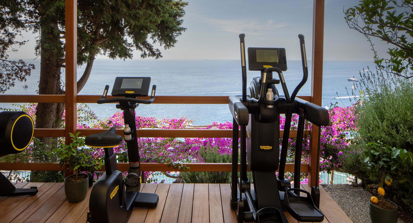 anantara_convento_di_amalfi_grand_hotel_gym_equipment_view_1920x1037